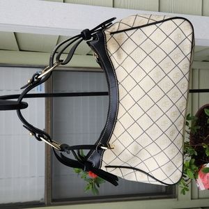 Lovely vintage Dooney and Burke  hobo handbag